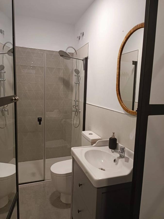 Complejo Pinta18 At1, At2 Y At3 Apartman Sevilla Kültér fotó