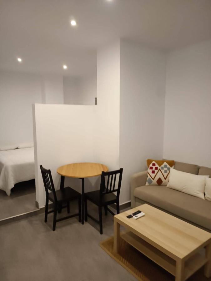 Complejo Pinta18 At1, At2 Y At3 Apartman Sevilla Kültér fotó