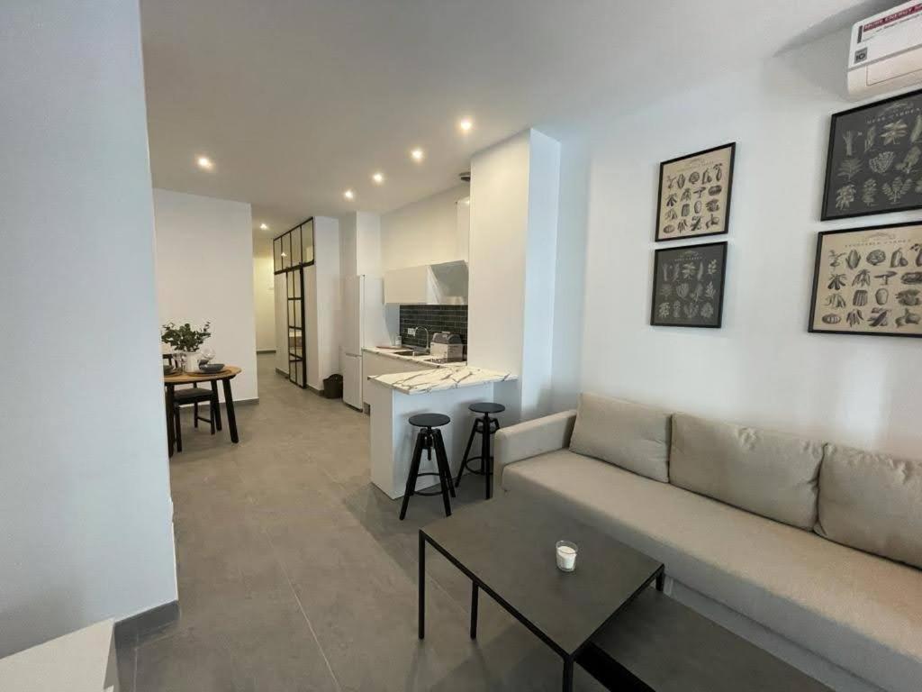 Complejo Pinta18 At1, At2 Y At3 Apartman Sevilla Kültér fotó