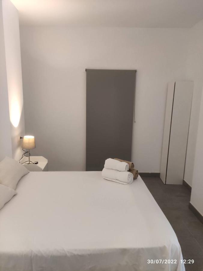 Complejo Pinta18 At1, At2 Y At3 Apartman Sevilla Kültér fotó